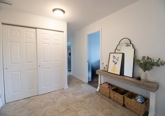 Photo 2 of Sale Pending at 6833 N Kedzie Ave #504, Chicago, IL 60645 | MLS# 12703194 | Listing updated on 2026-08-25