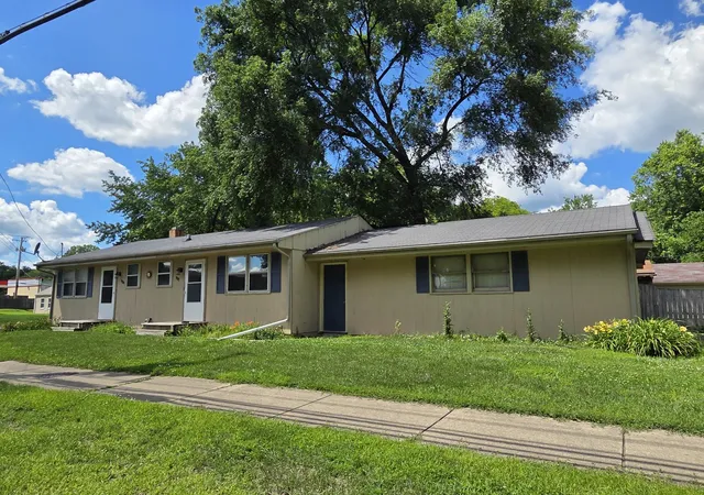 Homes for sale in Rockford, IL | 927 929 Halsted Rd, Rockford, IL 61103 | MLS# 12703197