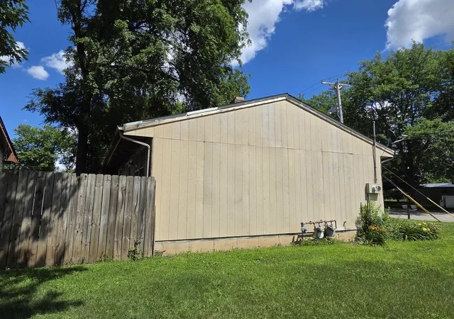 Homes for sale in Rockford, IL | 927-929 Halsted Rd, Rockford, IL 61103 | MLS# 12703197