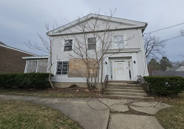 1st image of 212 S Tryon St, Woodstock, IL 60098 | MLS# 12703208