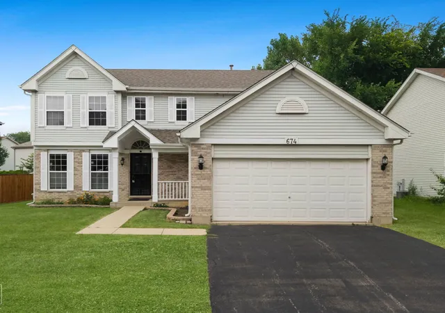 Photo 2 of Single family home for sale at 674 Maple Dr, Streamwood, IL 60107 | MLS# 12703225 | Listing updated on 2026-09-15