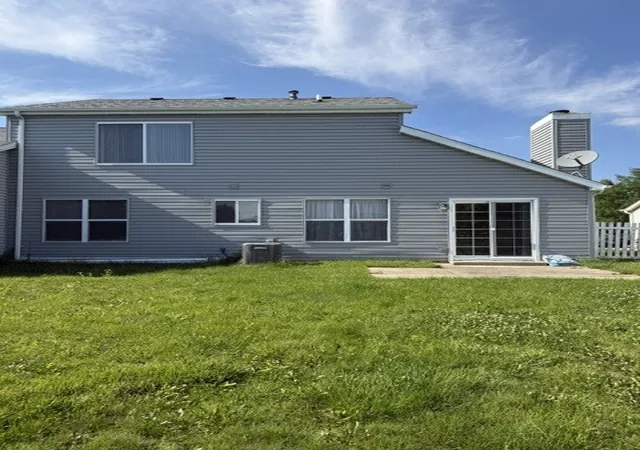 16th image of 1260 Trinity Dr, Carol Stream, IL 60188 | MLS# 12703232