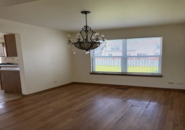 4th image of 1260 Trinity Dr, Carol Stream, IL 60188 | MLS# 12703232