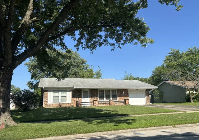 Photo 1 of Single family home for sale at 104 Springhill Dr, Bolingbrook, IL 60440 | MLS# 12703234 | Listing updated on 2026-07-13