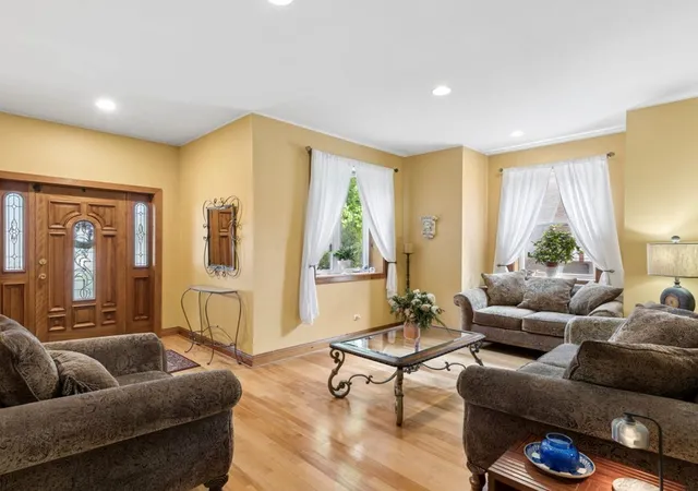 Photo 4 of Single family home for sale at 3328 N Plainfield Ave, Chicago, IL 60634 | MLS# 12703244 | Listing updated on 2026-09-14