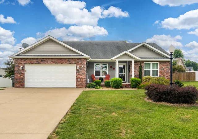 2nd image of 1305 Hillside Ct, Carterville, IL 62918 | MLS# 12703299