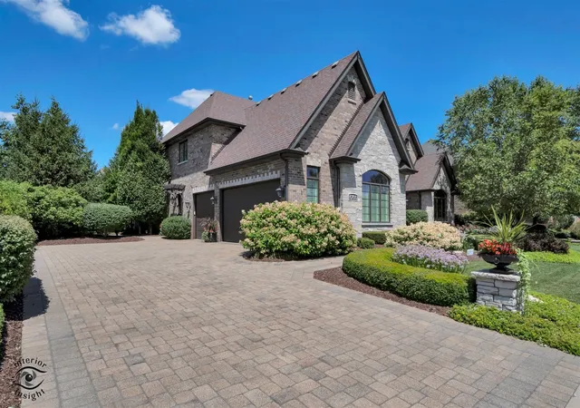 Photo 3 of Single family home for sale at 10700 Millers Way, Orland Park, IL 60467 | MLS# 12703355 | Listing updated on 2026-08-27