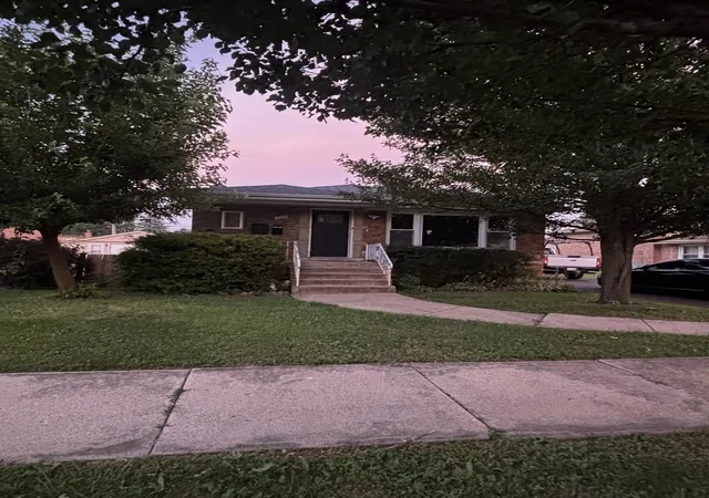 Photo 2 of Single family home for sale at 9209 Massasoit Ave, Oak Lawn, IL 60453 | MLS# 12703437 | Listing updated on 2026-07-22