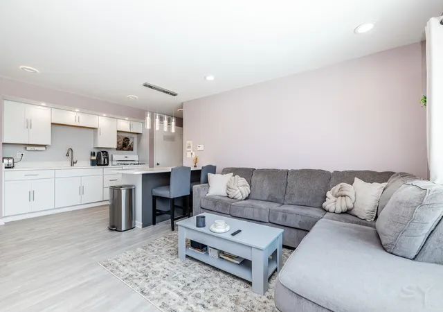Homes for sale in Chicago, IL | 7148 W Addison St #C, Chicago, IL 60634 | MLS# 12703452