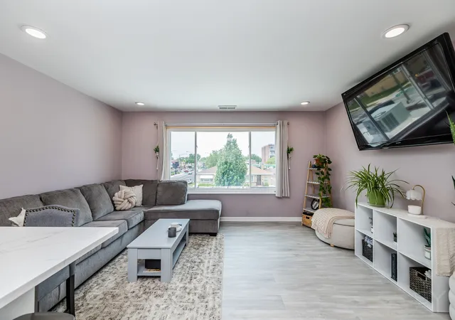 Homes for sale in Chicago, IL | 7148 W Addison St #C, Chicago, IL 60634 | MLS# 12703452