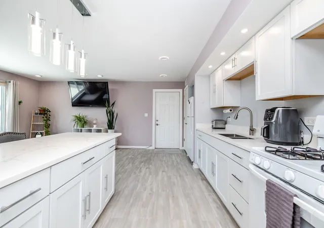 Homes for sale in Chicago, IL | 7148 W Addison St #C, Chicago, IL 60634 | MLS# 12703452