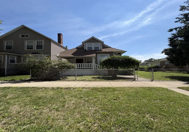 2nd image of 7629 S Dante Ave, Chicago, IL 60619 | MLS# 12703459