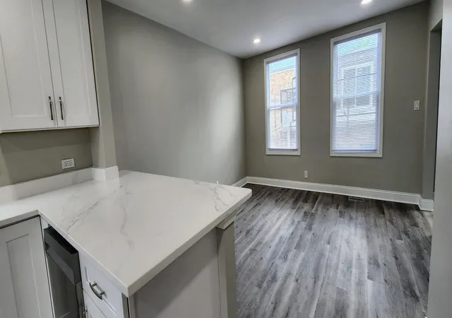 4th image of 3816 W Montrose Ave, Chicago, IL 60618 | MLS# 12703472