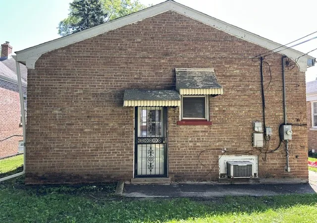 Photo 4 of Single family home for sale at 14436 S Michigan Ave, Riverdale, IL 60827 | MLS# 12703487 | Listing updated on 2026-10-05