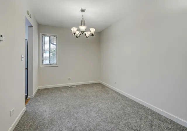 5th image of 2401 Brunswick Cir #C, Woodridge, IL 60517 | MLS# 12703494