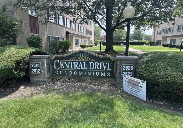 1st image of 2612 Central Dr #1N, Flossmoor, IL 60422 | MLS# 12703524