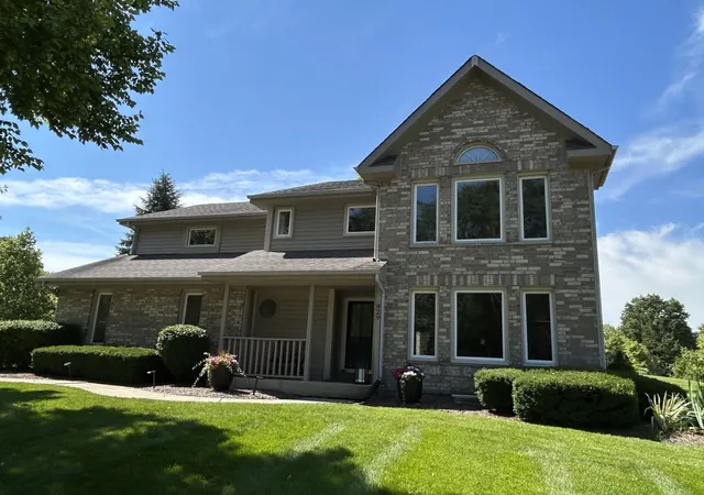 1st image of 829 Kent Cir, Bartlett, IL 60103 | MLS# 12703549