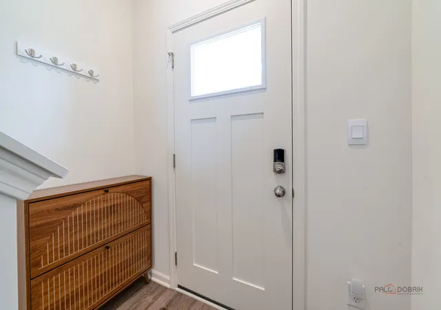 Photo 2 of Townhouse for sale at 605 Acadia Ave, Mundelein, IL 60060 | MLS# 12703568 | Listing updated on 2026-08-19