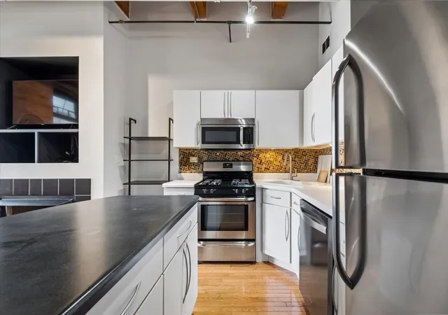 Homes for sale in Chicago, IL | 360 W Illinois St #312, Chicago, IL 60654 | MLS# 12703603