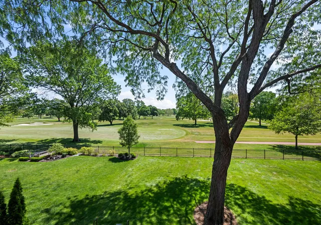 Homes for sale in Park Ridge, IL | 1105 Austin Ave, Park Ridge, IL 60068 | MLS# 12703608