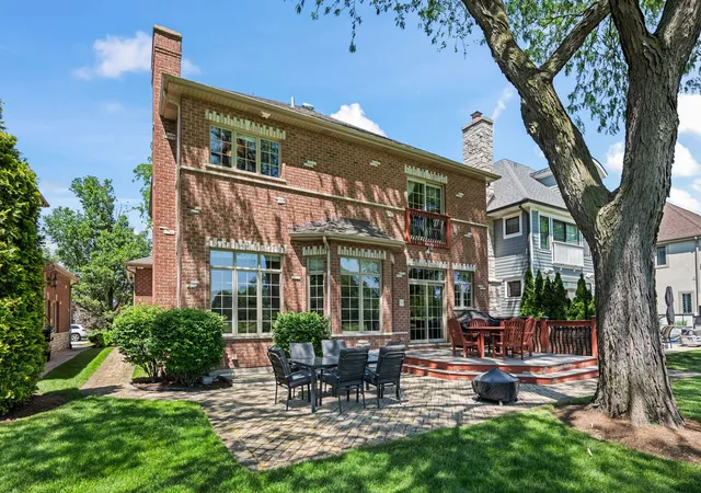 Homes for sale in Park Ridge, IL | 1105 Austin Ave, Park Ridge, IL 60068 | MLS# 12703608
