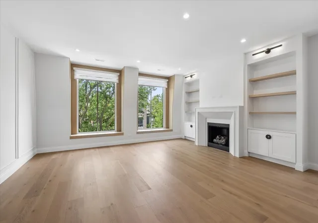 Photo 2 of Townhouse for sale at 3739 N Clifton Ave #3, Chicago, IL 60613 | MLS# 12703662 | Listing updated on 2026-10-07