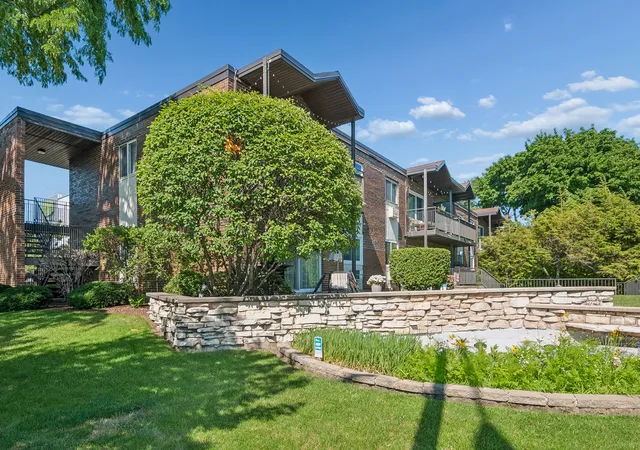 Photo 1 of Condo for sale at 6359 N Ridge Ave #206, Chicago, IL 60660 | MLS# 12703690 | Listing updated on 2026-08-25