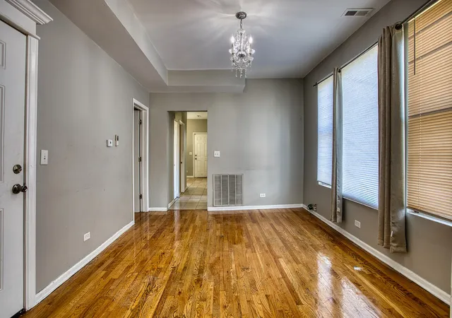 Listing Photo 4 - Condo for sale in building located at 4017 W Van Buren St, Chicago, IL 60624