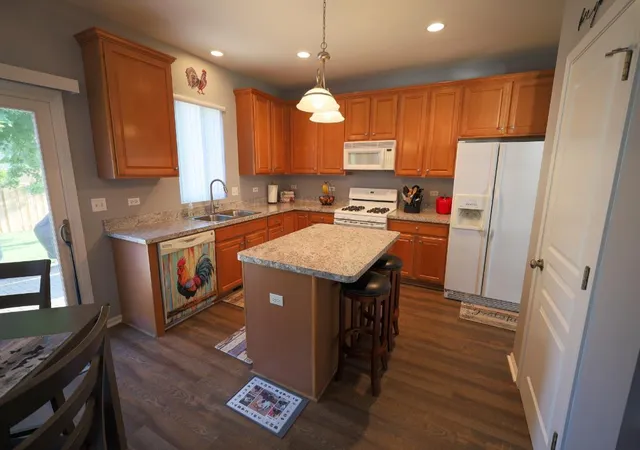 Photo 4 of Single family home for sale at 25133 W Gates Ln, Plainfield, IL 60585 | MLS# 12703735 | Listing updated on 2026-10-20