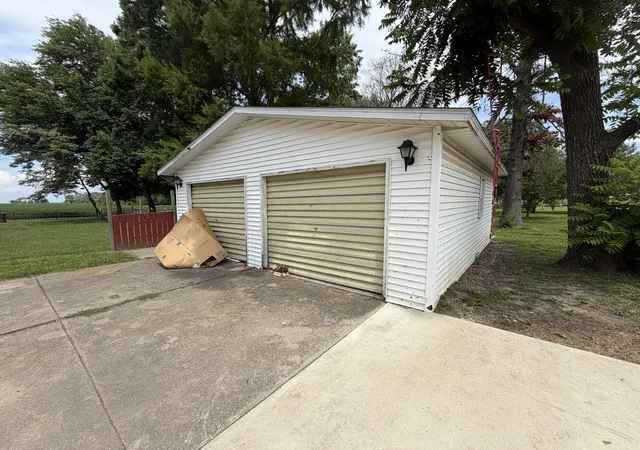Homes for sale in Sandoval, IL | 112 S Marion St, Sandoval, IL 62882 | MLS# 12703744