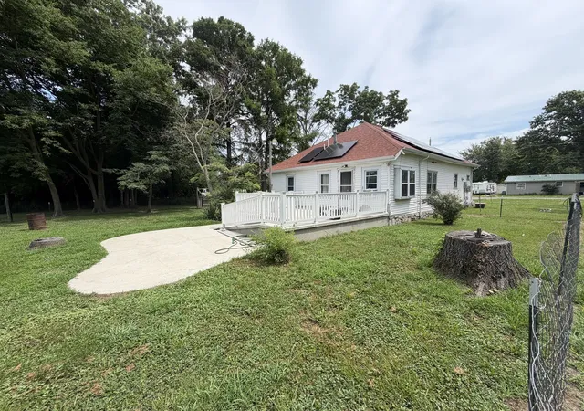 Homes for sale in Sandoval, IL | 112 S Marion St, Sandoval, IL 62882 | MLS# 12703744