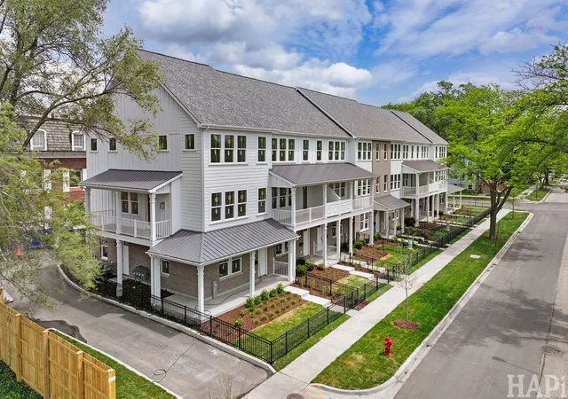 1st image of 120 Washington St #2, Barrington, IL 60010 | MLS# 12703778