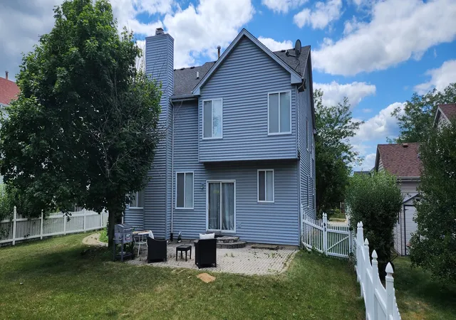 Photo 3 of Single family home for sale at 2145 Colchester Ave, Hoffman Estates, IL 60192 | MLS# 12703802 | Listing updated on 2026-08-06