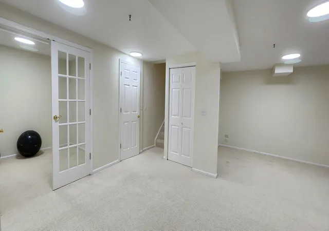 42nd image of 2145 Colchester Ave, Hoffman Estates, IL 60192 | MLS# 12703802