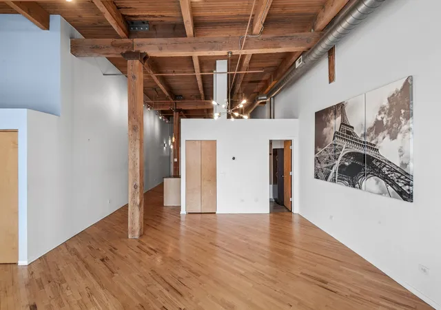 Photo 4 of Sale Pending at 616 W Fulton St #616, Chicago, IL 60661 | MLS# 12703817 | Listing updated on 2026-08-03