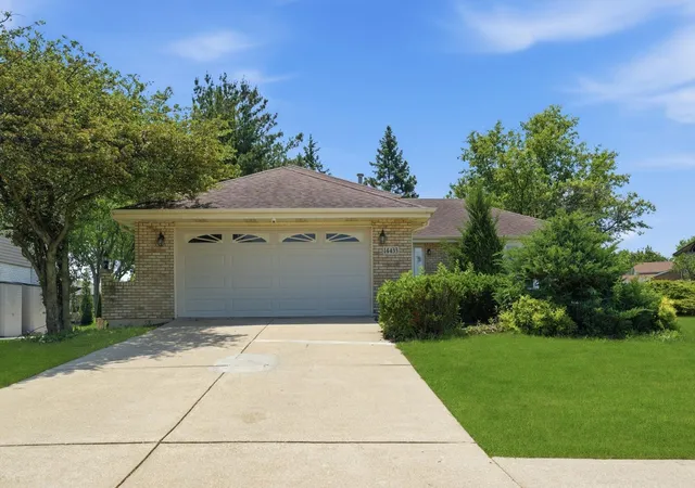 Homes for sale in Homer Glen, IL | 14433 Mallard Dr, Homer Glen, IL 60491 | MLS# 12703844