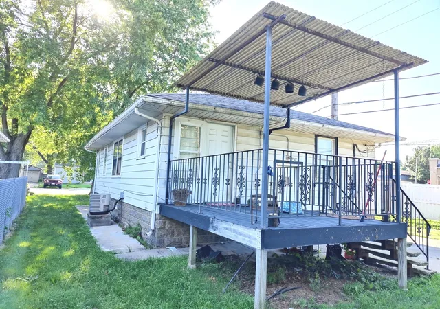 Photo 4 of Single family home for sale at 108 S Park Rd, Joliet, IL 60433 | MLS# 12703906 | Listing updated on 2026-08-02