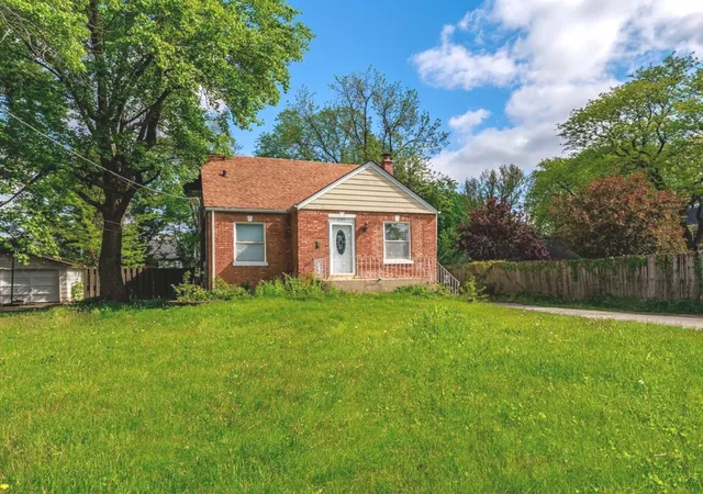 2nd image of 389 W 12th St, Chicago Heights, IL 60411 | MLS# 12703925