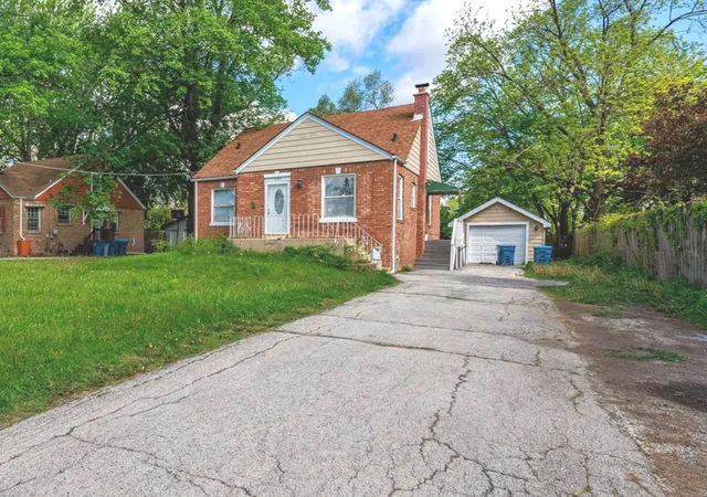 3rd image of 389 W 12Th St, Chicago Heights, IL 60411 | MLS# 12703925