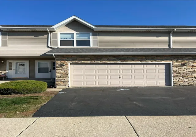 2nd image of 1172 Rose Dr, Sycamore, IL 60178 | MLS# 12703954