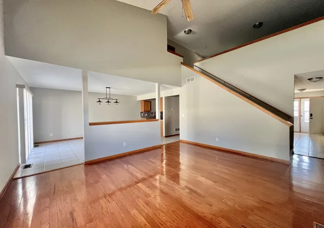 Photo 4 of Townhouse for sale at 1172 Rose Dr, Sycamore, IL 60178 | MLS# 12703954 | Listing updated on 2026-10-08