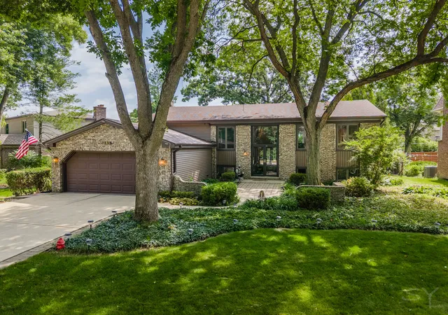 1st image of 245 Montclare Ln, Wood Dale, IL 60191 | MLS# 12703984