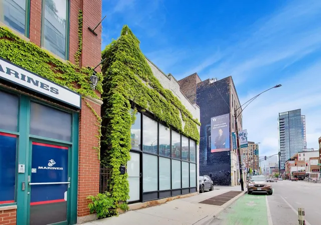 4th image of 815 N Milwaukee Ave, Chicago, IL 60642 | MLS# 12704009