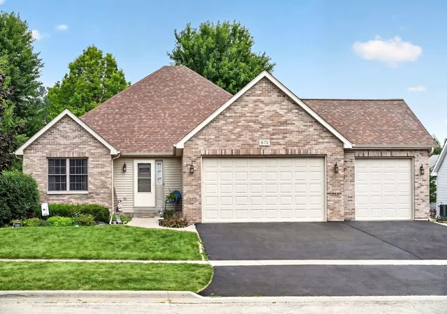 Photo 1 of Single family home for sale at 673 Bayfield Dr, De Kalb, IL 60115 | MLS# 12704047 | Listing updated on 2026-08-26