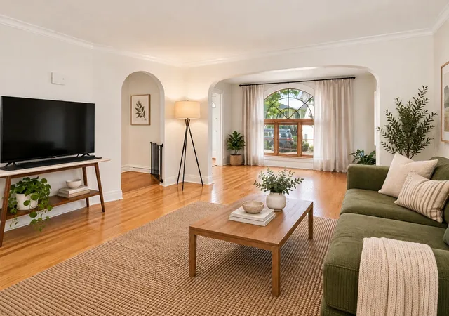 Photo 3 of Single family home for sale at 4104 N Richmond St, Chicago, IL 60618 | MLS# 12704054 | Listing updated on 2026-09-15
