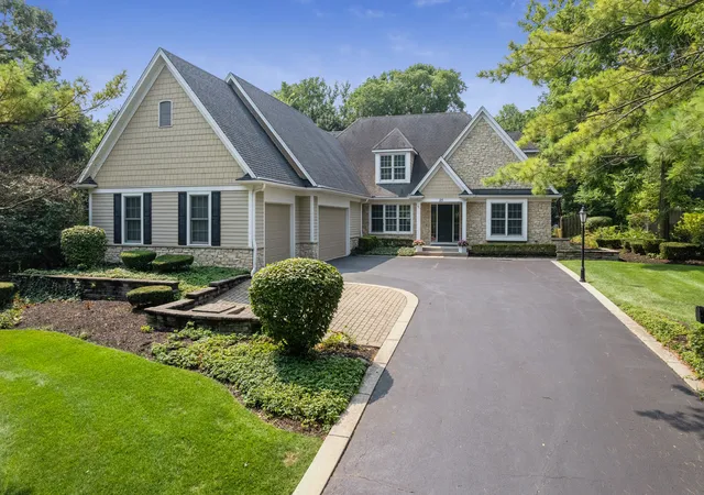 Photo 1 of Sale Pending at 25 Horne St, St. Charles, IL 60174 | MLS# 12704127 | Listing updated on 2026-10-02