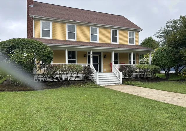 Photo 1 of Single family home for sale at 634 Indian Path Rd, Grayslake, IL 60030 | MLS# 12704131 | Listing updated on 2026-10-20