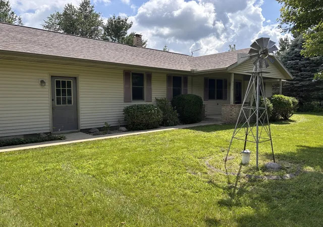 Homes for sale in Danvers, IL | 7177 Old Peoria Rd, Danvers, IL 61732 | MLS# 12704132