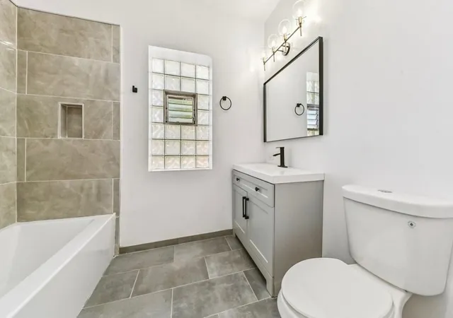 4th image of 7801 S Eberhart Ave, Chicago, IL 60619 | MLS# 12704137