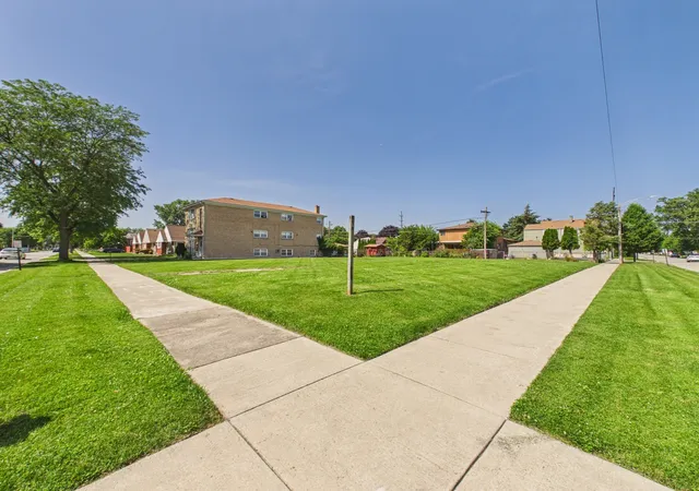 3rd image of 1636 N 32Nd Ave, Melrose Park, IL 60160 | MLS# 12704139